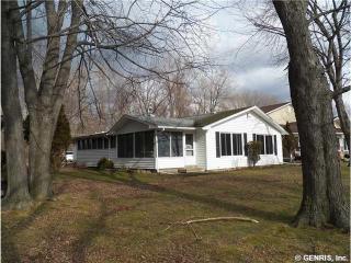 8639 Northshore Dr, Honeoye, NY 14471-9803