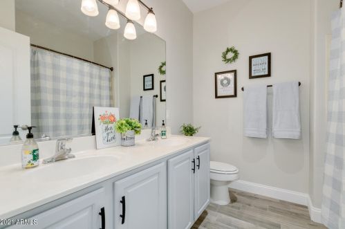 2851 Tyson St, Chandler AZ  85225-4244 exterior