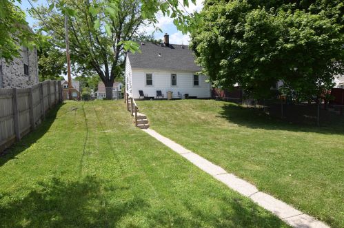 2934 92, Milwaukee WI 53227-3601 exterior