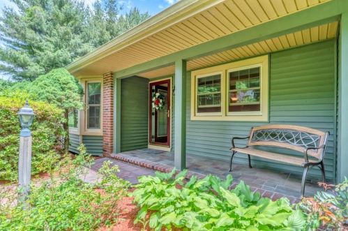 410 Old Post Rd, Marlborough NY  12542-6232 exterior