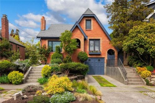 810 57 St, Seattle WA  98107-2856 exterior