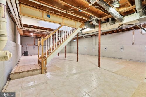 554 Hinckle Ave, Trenton NJ  08628-2805 exterior