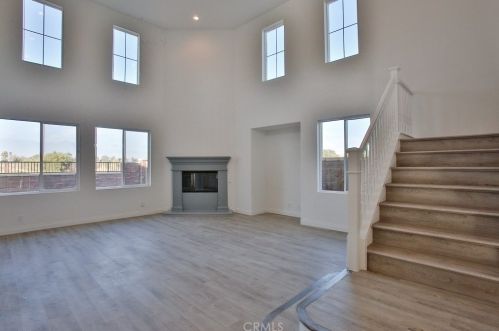 7796 Spring Hill St, Chino CA  91708-7606 exterior