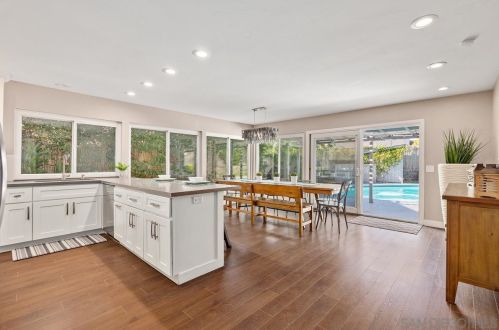 11430 Westonhill Dr, San Diego CA 92126-1461 exterior