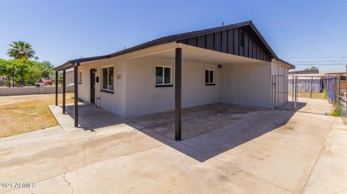 2932 47th Ave, Phoenix AZ  85031-3640 exterior