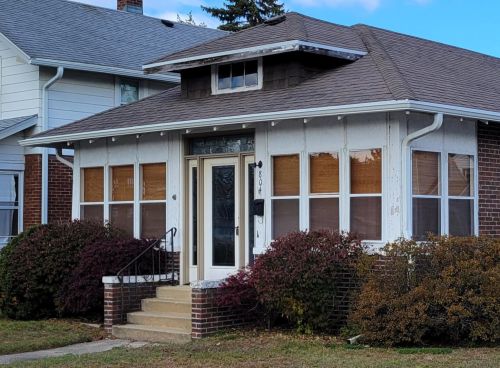 804 74th St, Kenosha, WI 53143-5426