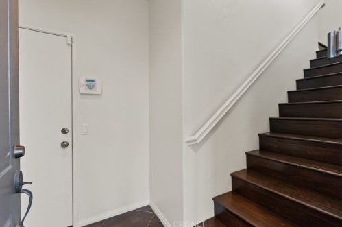 27232 Sycamore Meadow Dr, Santa Clarita, CA 91381-0675