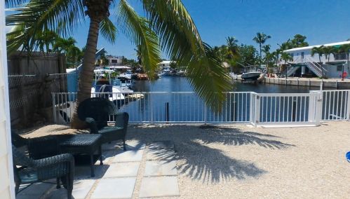 1136 Gulfstream Ln, Key Largo FL  33037-2808 exterior