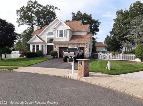 208 Lake Rd, Bricktown, NJ 08724-3450