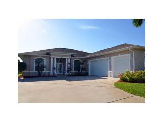 745 Easy St, Sebastian, FL 32958-5022