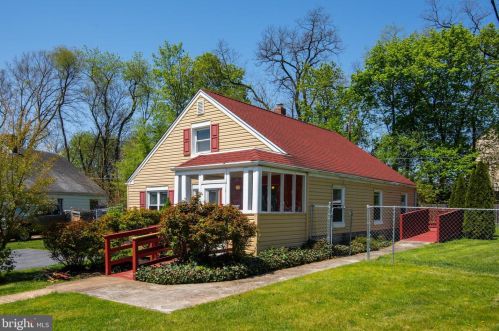 2004 Highland Cir, Camp Hill, PA 17011-5920