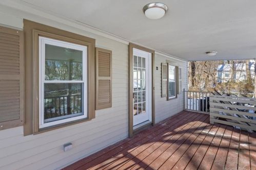 22 Fountain St, Norwich CT  06360-5008 exterior