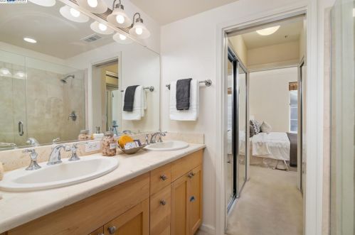 2645 Villa Cortona Way, San Jose CA 95125-6251 exterior