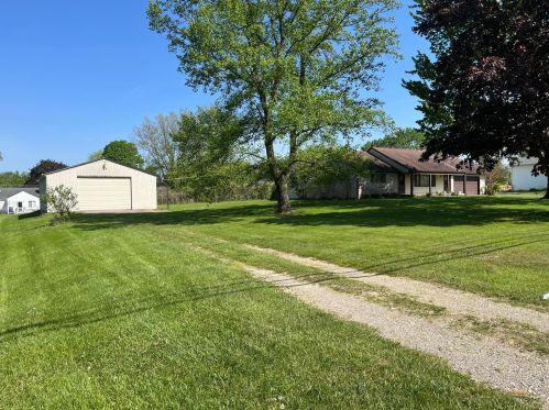 7743 Hazelton Etna Rd, Pataskala, OH 43062-8485