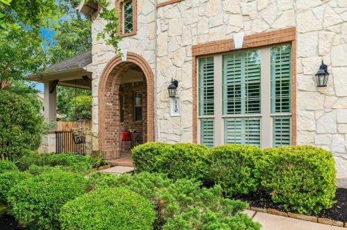 110 Burton Forest Ct, Conroe, TX 77384-3735