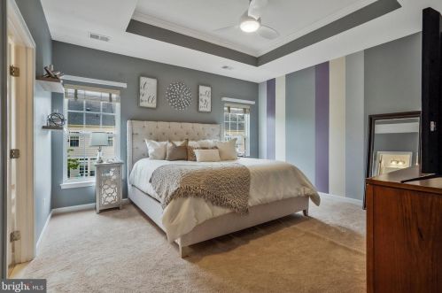 2183 Potomac Club Pkwy, Woodbridge VA  22191-6548 exterior