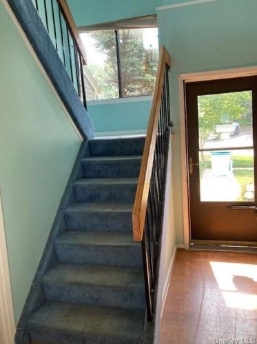 52 Arthur Ct, Rye Brook NY  10573-3153 exterior