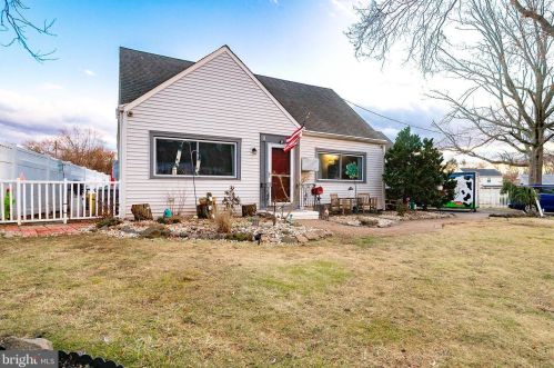 9 Millard Ter, Trenton, NJ 08638-4711