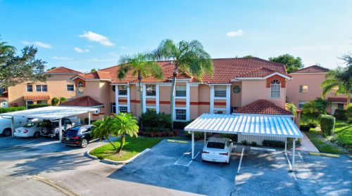 9745 Seacrest Cir, Boynton Beach, FL 33437-3830