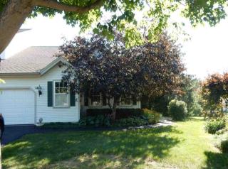 14 Viewpoint Dr, Troy, NY 12182-1681