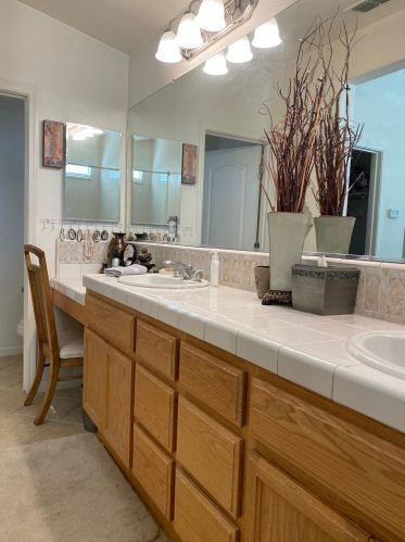 5311 Hadley Ct, Riverbank CA  95367-9470 exterior