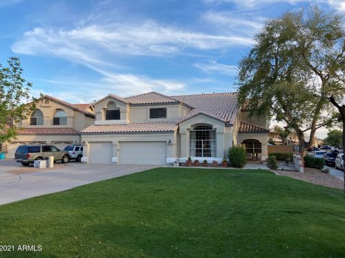 1543 Horseshoe Ave, Gilbert, AZ 85296-1961