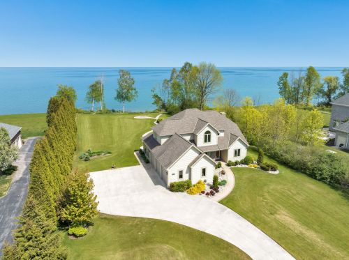 9223 Seagull Rd, Newton, WI 53063-9523