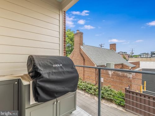 317 George St, Fredericksburg VA  22401-5815 exterior
