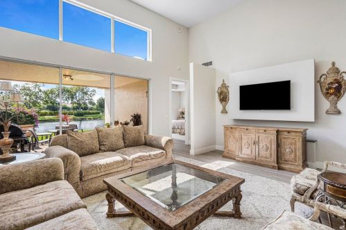 6268 San Michel Way, Delray Beach FL  33484-6964 exterior