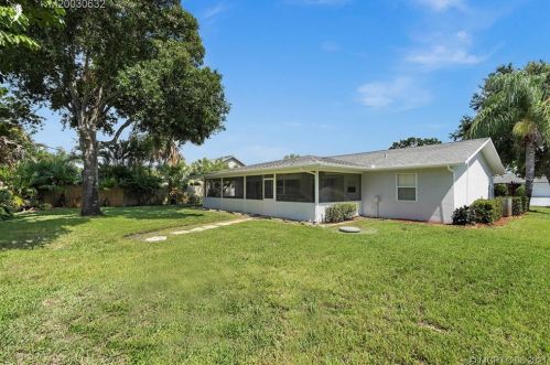 2478 Pascal Ave, Fort Pierce, FL 34952-6759