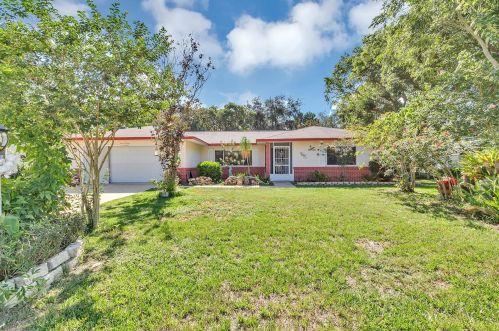 790 Cloverleaf Blvd, Deltona, FL 32725-8159