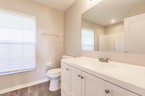 305 25th Ave, Cape Coral FL  33993-7577 exterior