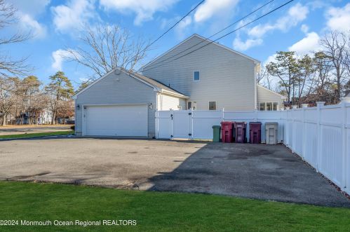 119 Serpentine Dr, Berkeley Township NJ  08721-2447 exterior