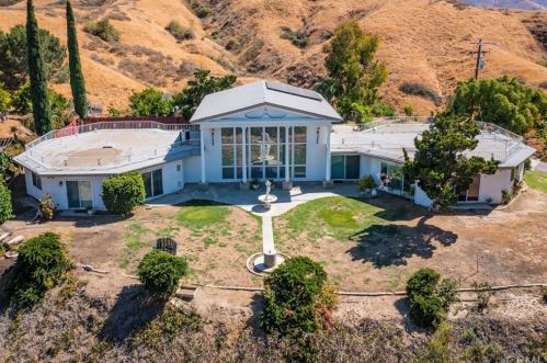 24687 Anderson Way, Loma Linda CA  92354-3451 exterior