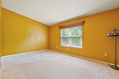 7082 Clubview Dr, Bridgeville PA  15017-1097 exterior