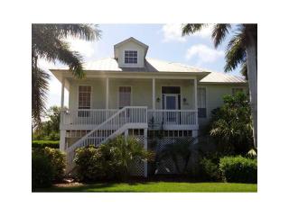 9891 Riverview Dr, Sebastian, FL 32976-3143