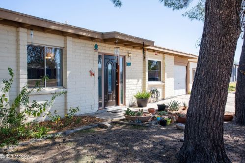 6709 Victoria St, Tucson, AZ 85730-3227