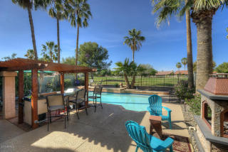 6816 Morrow Dr, Glendale, AZ 85308-5742