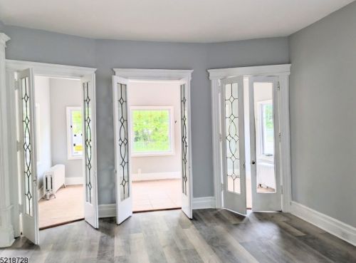 33 Wilcox Ave, East Orange NJ  07018-3320 exterior