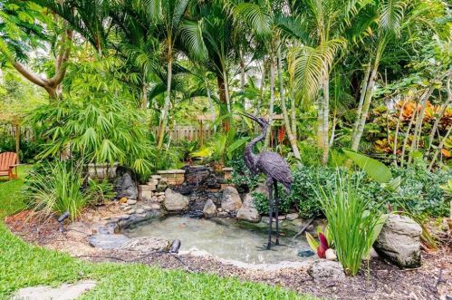 6608 Cutty Sark Ln, Naples, FL 34104-7807
