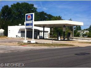 17707 Miles Rd, Cleveland OH  44128-3407 exterior