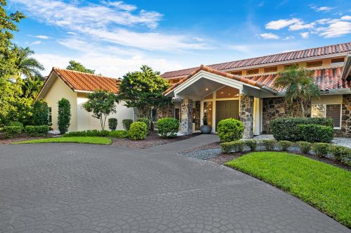 18181 Daybreak Dr, Boca Raton, FL 33496-1917