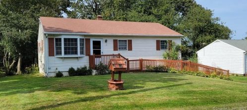 15 Charles St, Waterbury, CT 06708-3857