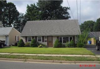 27 Lake Ave, Colonia, NJ 07067-1322