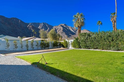52190 Avenida Diaz, La Quinta CA  92253-3226 exterior