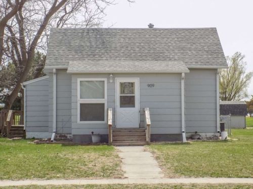 909 Kellogg St, Williamsburg, NE 68927-3807