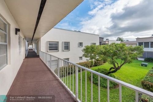 476 Burgundy J, Delray Beach, FL 33484-5467