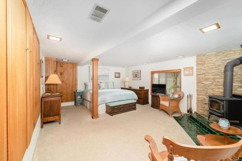 4438 Pescadero Ave, San Diego CA 92107-3629 exterior