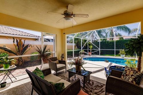15398 Remora Dr, Bonita Springs, FL 34135-8583