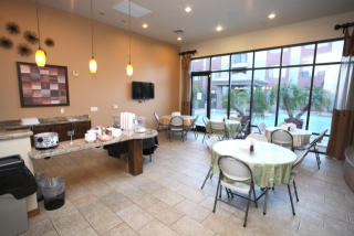 7725 Mcdowell Rd, Phoenix AZ  85035-6470 exterior